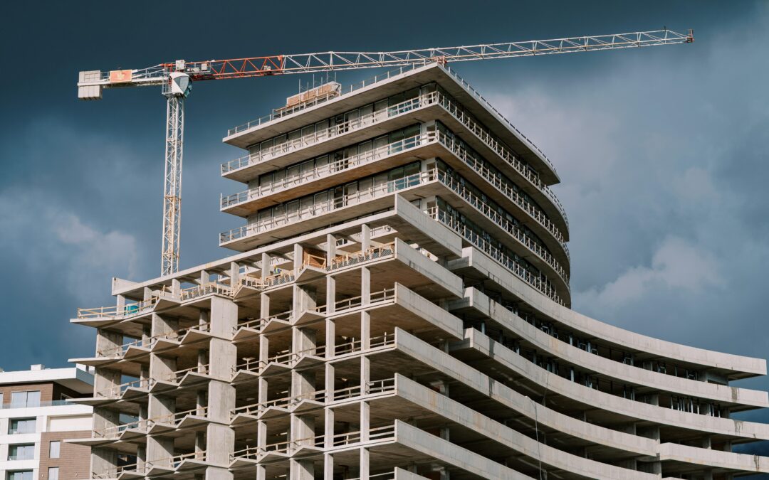 ¿Qué es el desamiantado y por qué es vital en la construcción moderna?