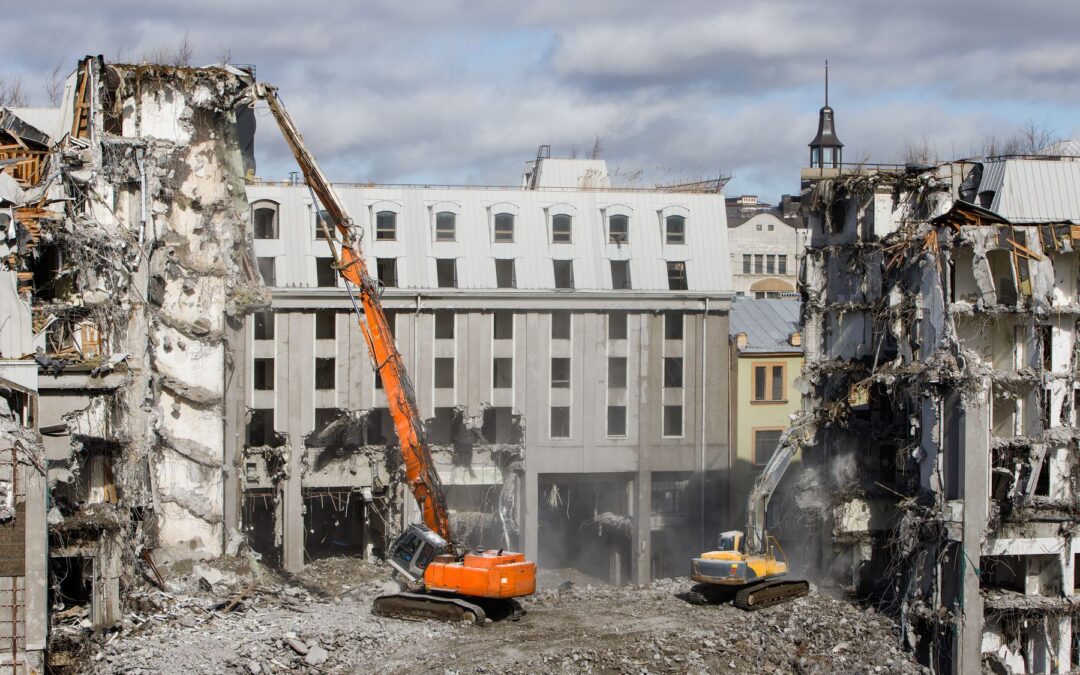 ¿Cuándo es necesaria una demolición completa de un edificio?